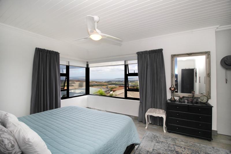 4 Bedroom Property for Sale in Monte Christo Western Cape